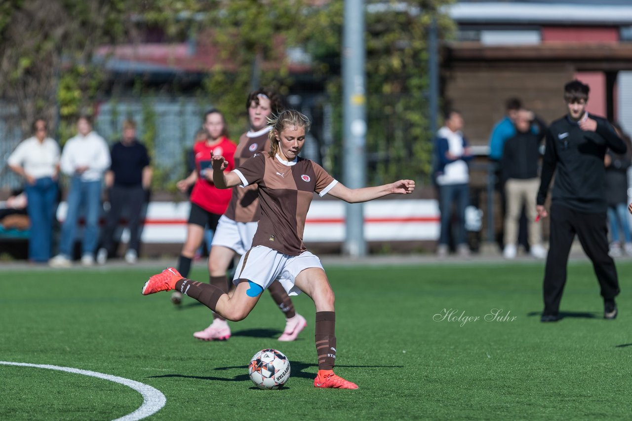 Bild 128 - wBJ FC St. Pauli - Eimsbuetteler TV : Ergebnis: 3:4